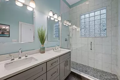 3418 W Foster Avenue #202, Chicago, IL 60625 - Photo 14