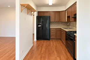 1140 Greenwood Cir, Woodstock, IL 60098 - Photo 6