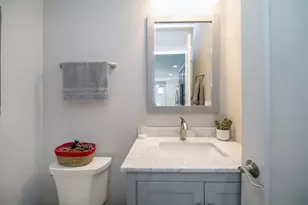 7416 S Octavia Ave, Bridgeview, IL 60455 - Photo 14