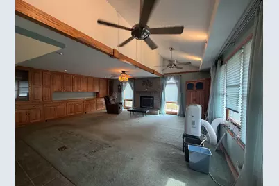 2219 Deets Road, Sterling, IL 61081 - Photo 10