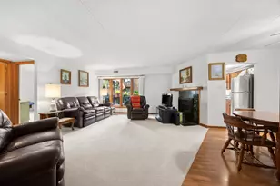 6413 Oak Forest Ave, Tinley Park, IL 60477 - Photo 2