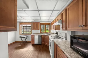6413 Oak Forest Ave, Tinley Park, IL 60477 - Photo 8