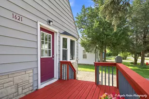 1621 Round Lake Dr, Round Lake Beach, IL 60073 - Photo 4