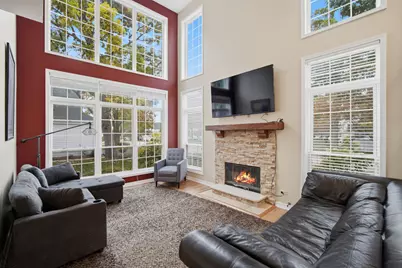 290 Oak Bluff Court, Wauconda, IL 60084 - Photo 4