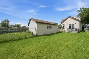 1004 Oakland Ave, Joliet, IL 60435 - Photo 24