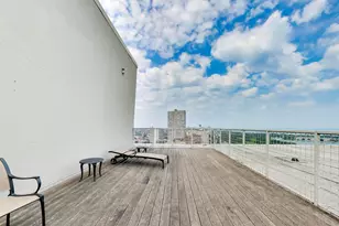 3600 N Lake Shore Dr, Chicago, IL 60613 - Photo 16