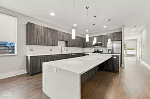 1716 N California Ave, Chicago, IL 60647 - Photo 2