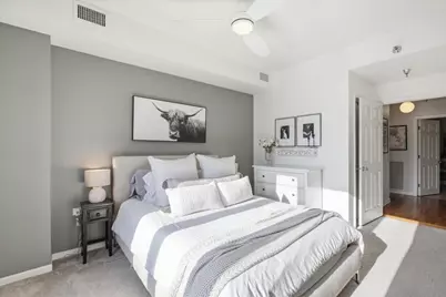 3232 N Halsted Street #D406, Chicago, IL 60657 - Photo 12