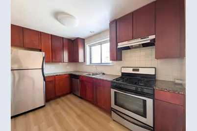 2704 W Lunt Avenue #203, Chicago, IL 60645 - Photo 2