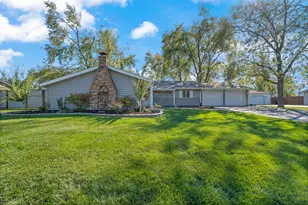 8941 Chadbourn Dr, Orland Park, IL 60462 - Photo 2