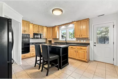 8941 Chadbourn Drive, Orland Park, IL 60462 - Photo 12