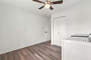 8941 Chadbourn Dr, Orland Park, IL 60462 - Photo 22
