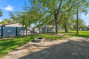 8941 Chadbourn Dr, Orland Park, IL 60462 - Photo 32
