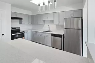 9445 Kenton Ave, Skokie, IL 60076 - Photo 12