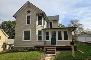 107 N Strickler Ave, Mount Carroll, IL 61053 - Photo 1
