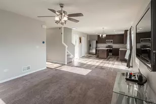 1004 Daniel St, Plano, IL 60545 - Photo 8