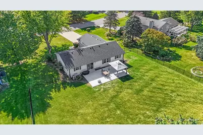 1418 Torrey Trail, Johnsburg, IL 60051 - Photo 12