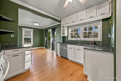 143 N Hager Avenue, Barrington, IL 60010 - Photo 14