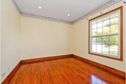 7650 Northway Drive, Hanover Park, IL 60133 - Photo 10