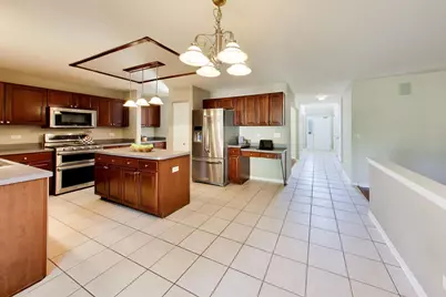 331 Berkeley Drive, Bolingbrook, IL 60440 - Photo 14