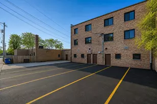 7109 N Western Ave, Chicago, IL 60645 - Photo 22