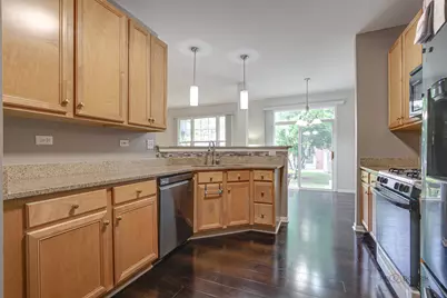 467 Pine Lake Circle, Vernon Hills, IL 60061 - Photo 22