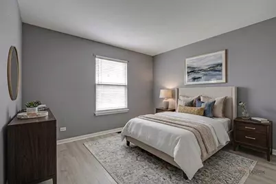 467 Pine Lake Circle, Vernon Hills, IL 60061 - Photo 10