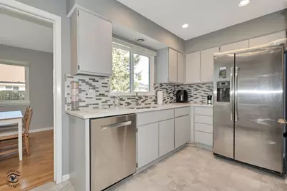 1317 Cumberland Circle, Elk Grove Village, IL 60007 - Photo 10