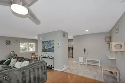 1317 Cumberland Circle, Elk Grove Village, IL 60007 - Photo 8