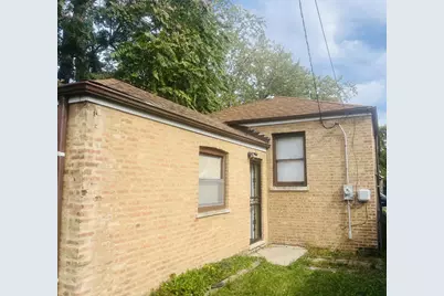 14230 S Wallace Avenue, Riverdale, IL 60827 - Photo 2