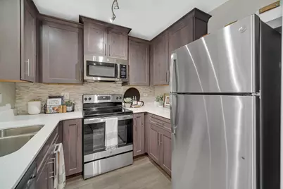 382 Haydn Court #382, Wheaton, IL 60189 - Photo 8