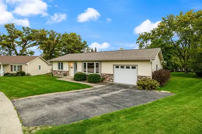 911 Melrose Court, McHenry, IL 60050 - Photo 2