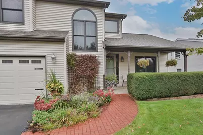 10616 Carl Street, Huntley, IL 60142 - Photo 2