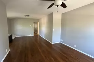5377 N Magnet Ave, Chicago, IL 60630 - Photo 8