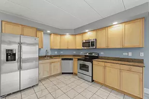 1 Renaissance Pl, Palatine, IL 60067 - Photo 8