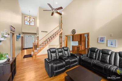1222 Bristol Drive W, Sycamore, IL 60178 - Photo 10
