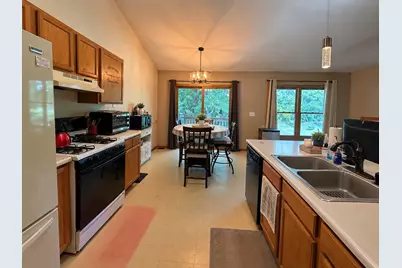 205 Briar Cliff Street, Poplar Grove, IL 61065 - Photo 4