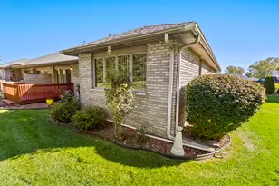 9 Hilgert Ct, Grant Park, IL 60940 - Photo 4
