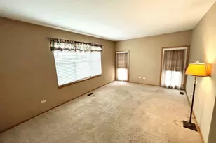 15952 Buckner Pond Wy, Crest Hill, IL 60403 - Photo 4