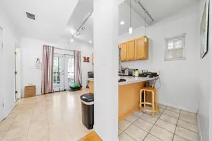 1728 N Campbell Ave, Chicago, IL 60647 - Photo 6