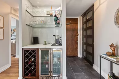 70 W Burton Place #305F, Chicago, IL 60610 - Photo 10