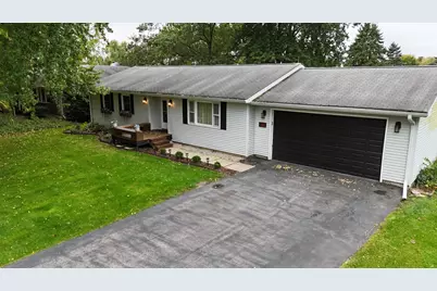 306 S 6th Street, Kirkland, IL 60146 - Photo 2