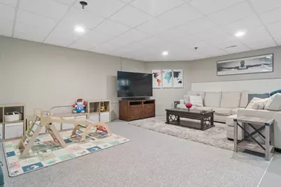 90 Waters Edge Court, Glen Ellyn, IL 60137 - Photo 28
