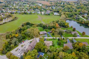 6 Lagoon Dr, Hawthorn Woods, IL 60047 - Photo 12