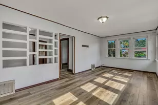 26110 W Lakeview Ave, Ingleside, IL 60041 - Photo 6