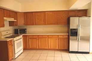 7927 Trinity Cir, Tinley Park, IL 60487 - Photo 8