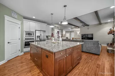 209 Burr Oak Circle, Elgin, IL 60124 - Photo 14