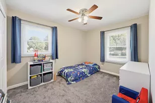 1687 S Green Meadows Blvd, Streamwood, IL 60107 - Photo 14