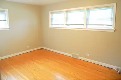 6185 N Keating Avenue, Chicago, IL 60646 - Photo 8