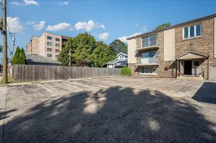 1611 Ashland Ave, Des Plaines, IL 60016 - Photo 14